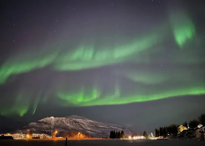 Arctic Nine - Nr 9 - On The Island Casa de Férias