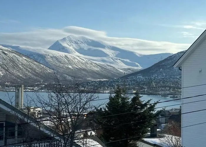 Arctic Nine - Nr 9 - On The Island Casa de Férias